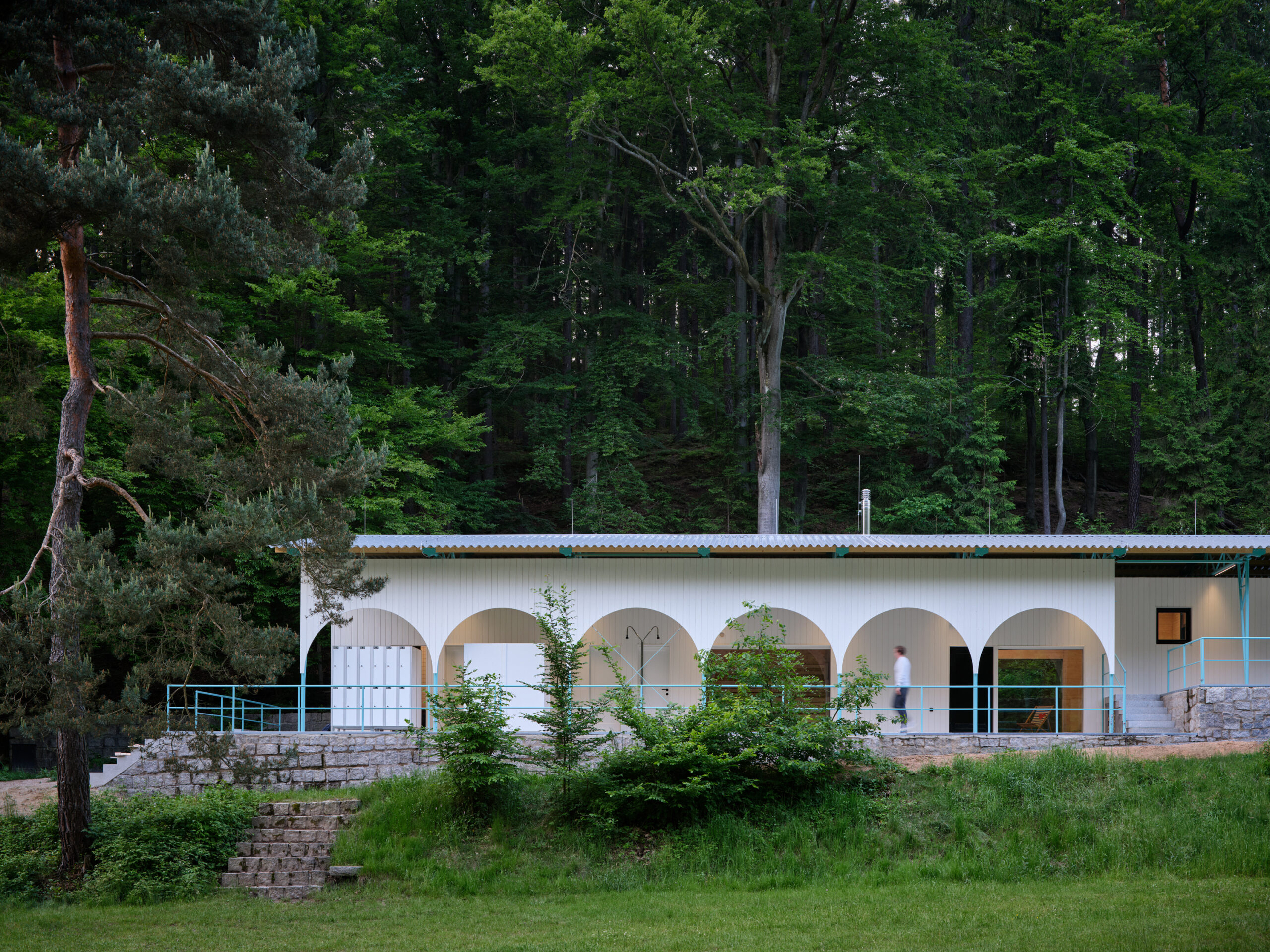 Lesní koupaliště Mjölk architekti