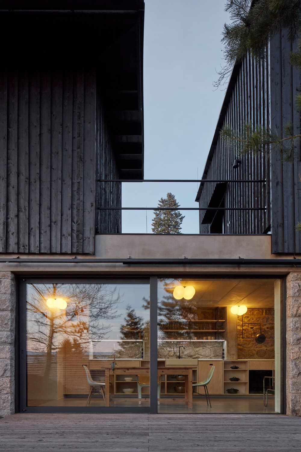 Dům za zdí Mjölk architekti | myLoci