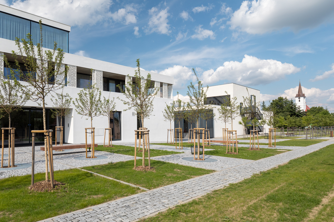 Dům služeb v Palkovicích | Kamil Mrva Architects